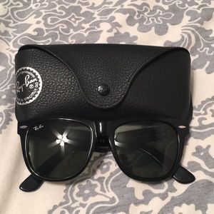 Black Ray Ban Wayfarer